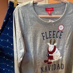 Macy's Family Pajamas Fleece Navidad Pajama Set small